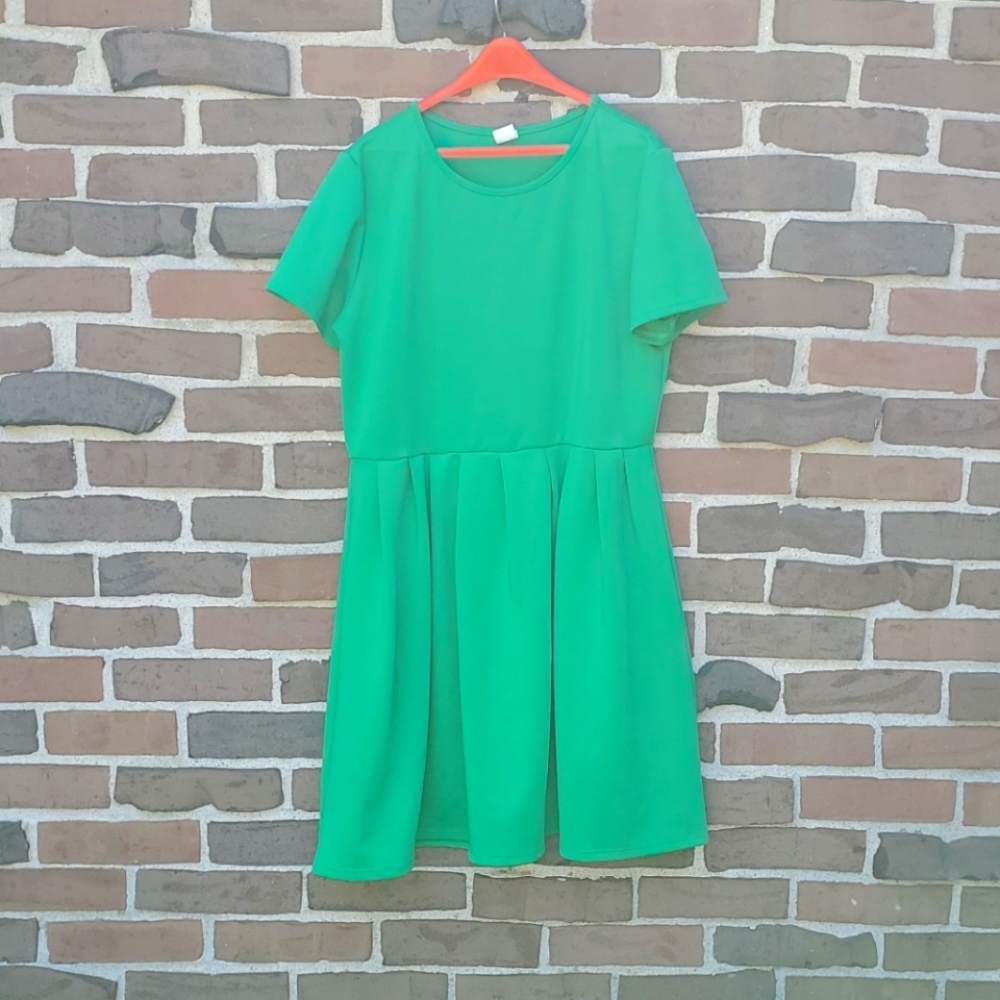 Plus size little green dress fit and flare.